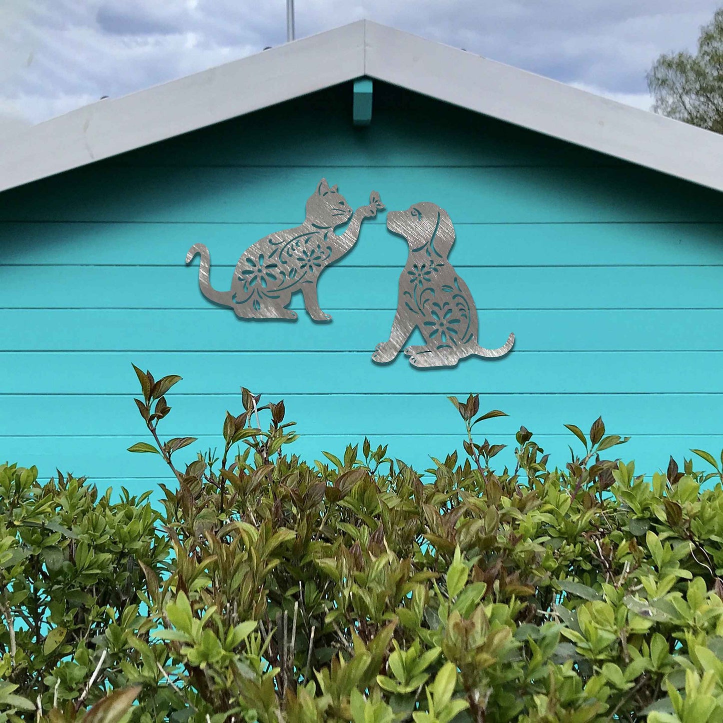 Metal Dog And Cat Set Art, Rustic Dog Cat with Flowers Gift Idea for Garden