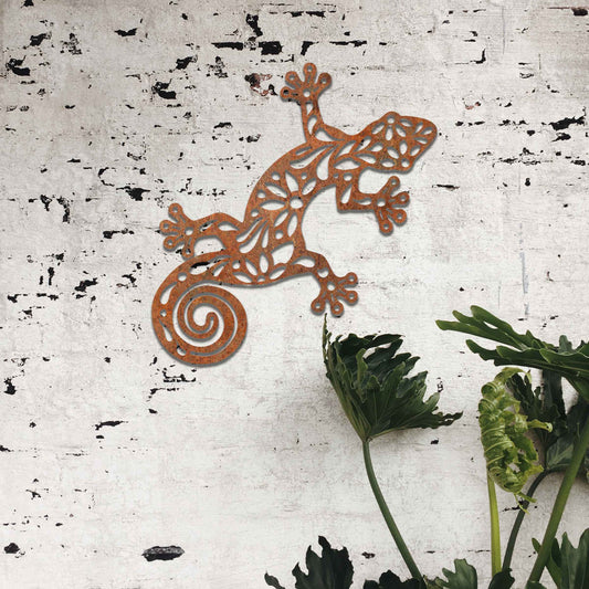 Rusty Metal Gecko Wall Decor, Geometric Gecko Garden Wall Sculpture