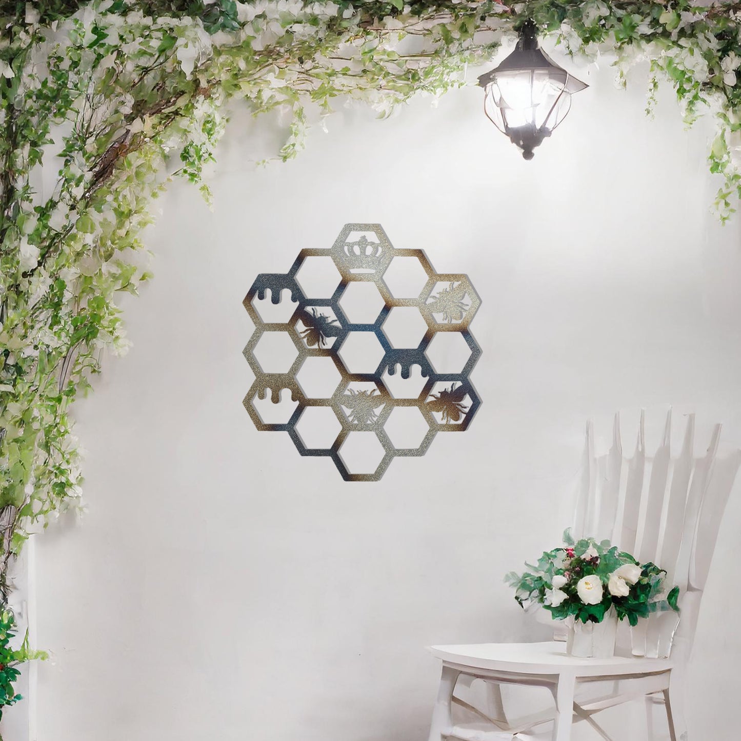 Elegant Bee and Honeycomb Metal Wall Art - Unique Gift for Home and Garden